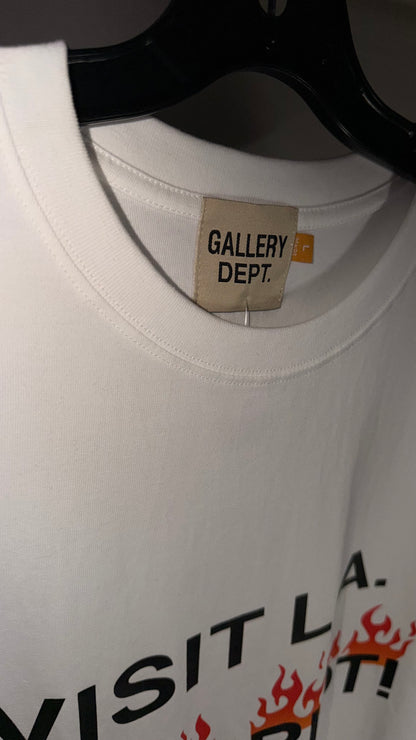 Gallery Dept. "Visit L.A. It's A Riot!" Graphic T-Shirt – White